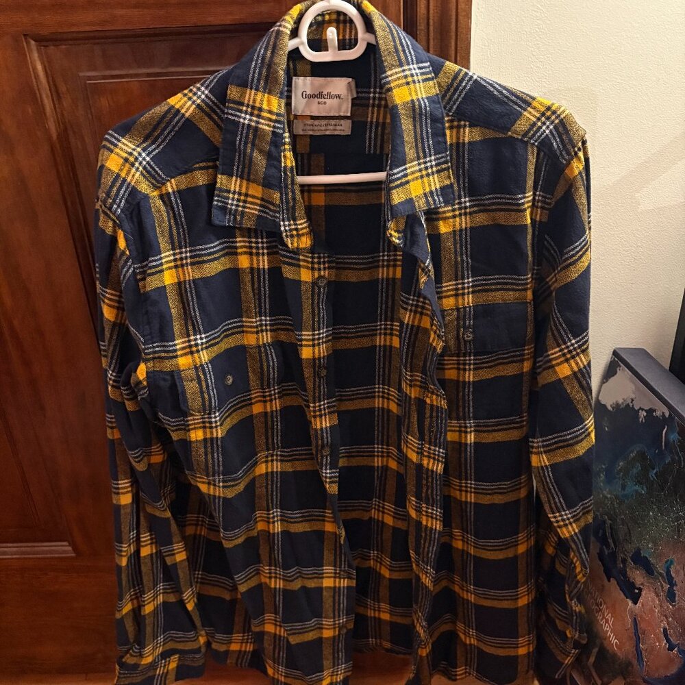 Goodfellow & Co Navy Yellow Plaid Flannel Shirt | Button-Up Long Sleeve